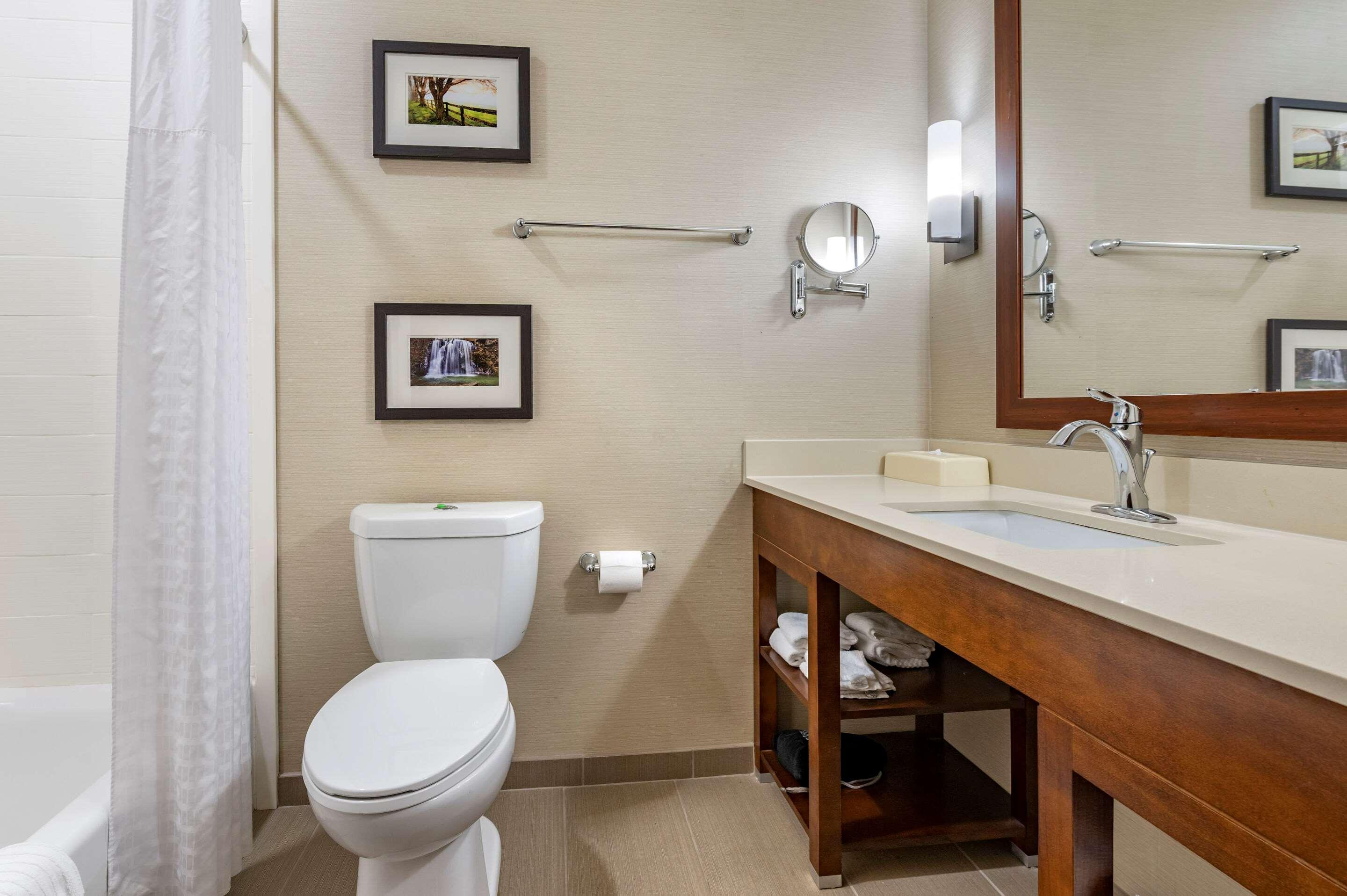 Comfort Suites Columbus Airport Esterno foto