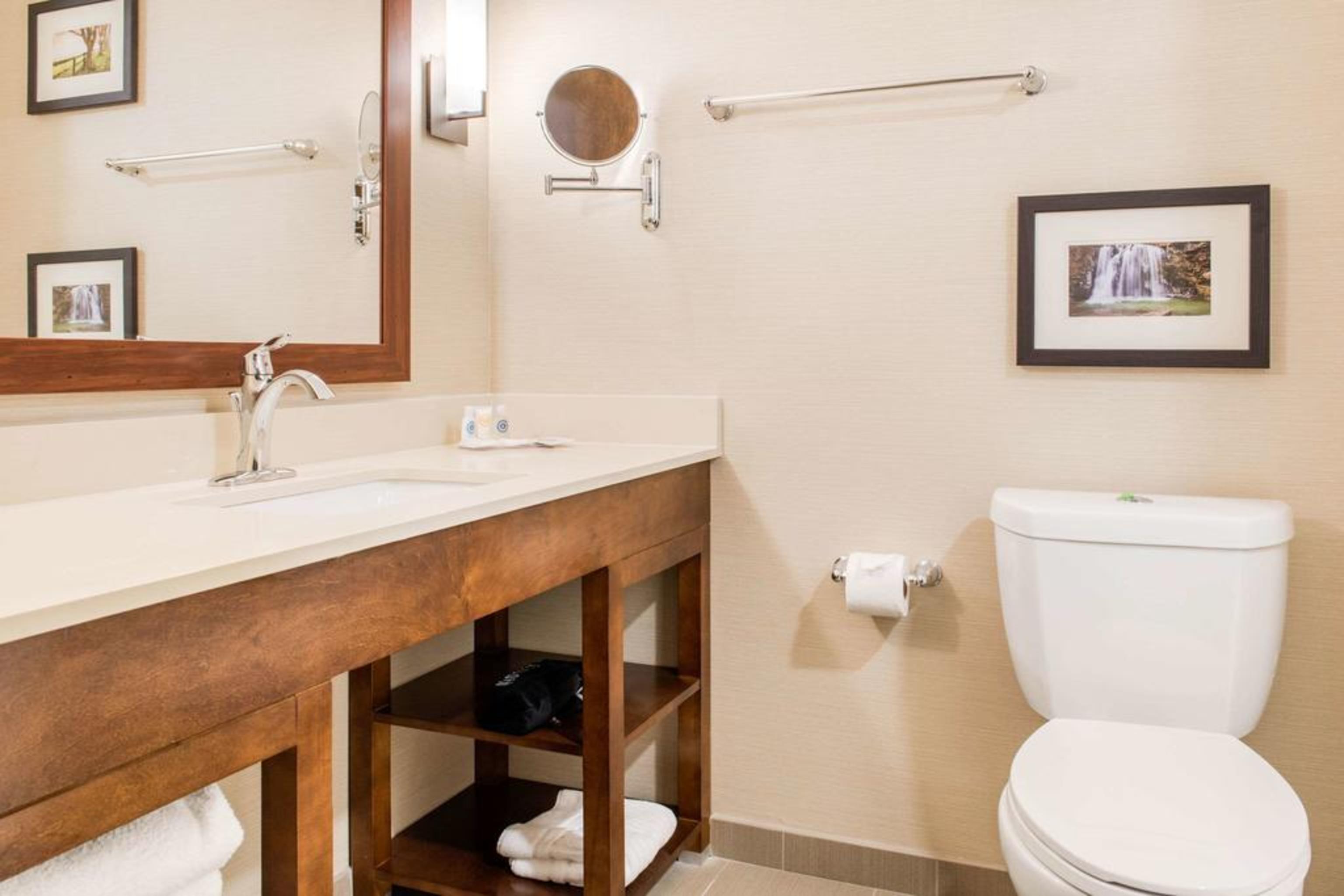 Comfort Suites Columbus Airport Esterno foto