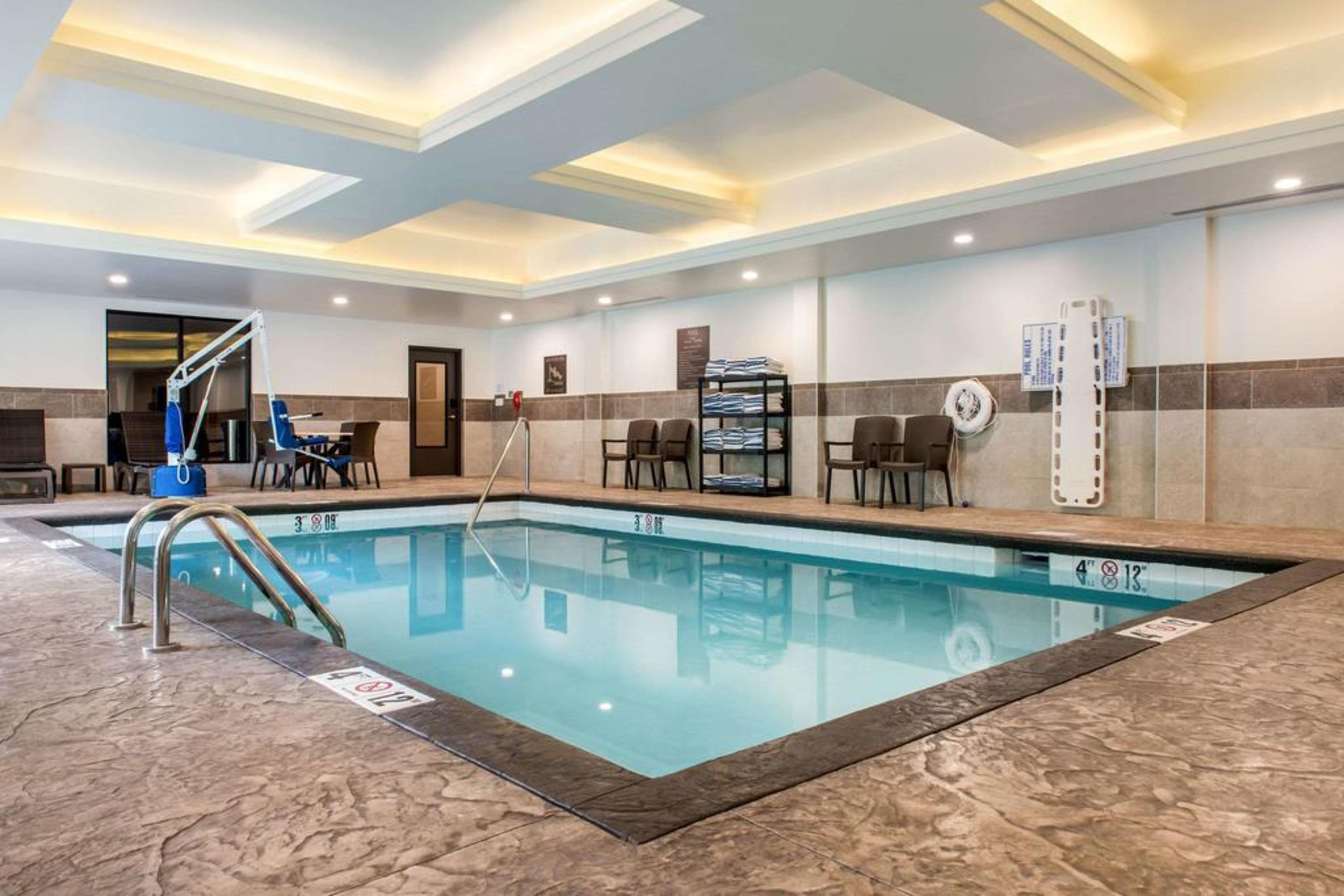 Comfort Suites Columbus Airport Esterno foto