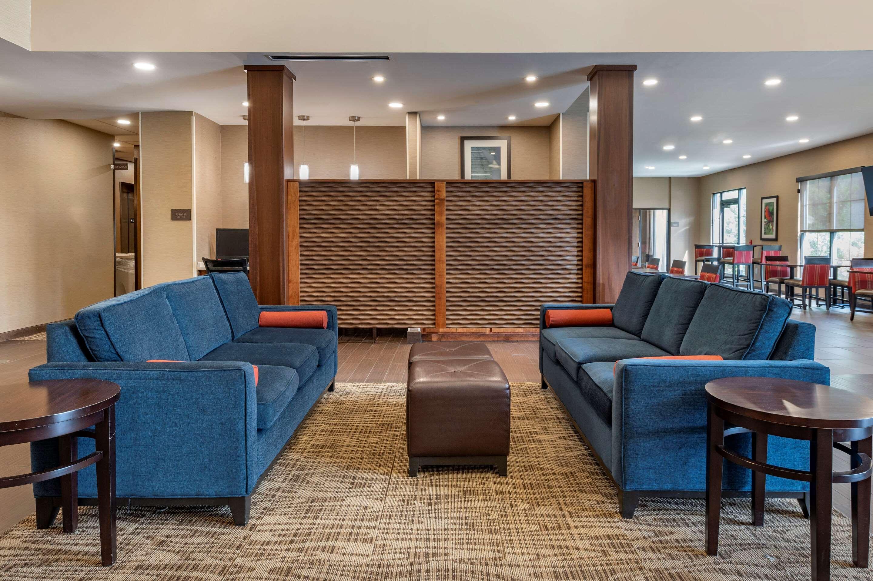 Comfort Suites Columbus Airport Esterno foto