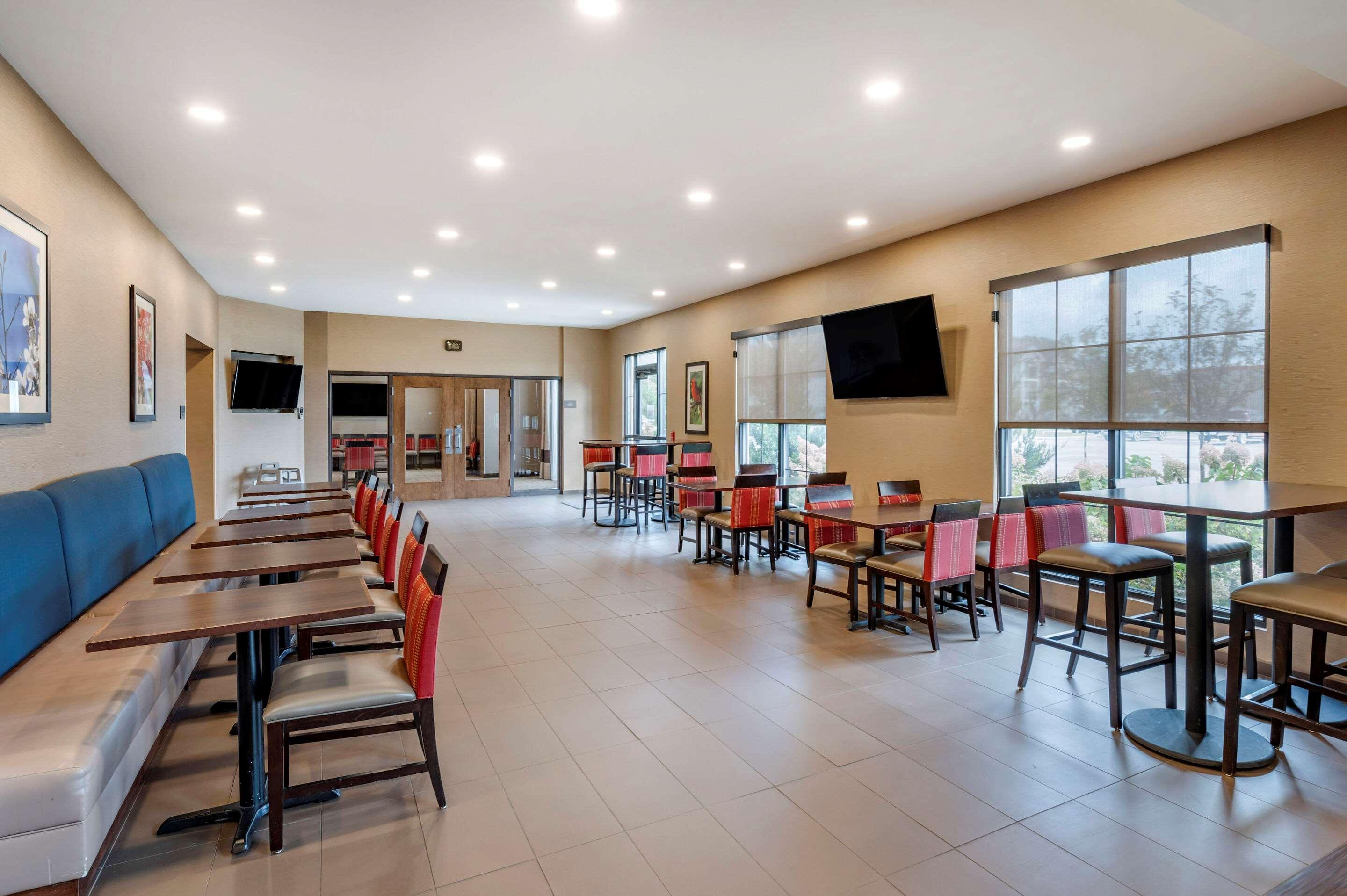 Comfort Suites Columbus Airport Esterno foto