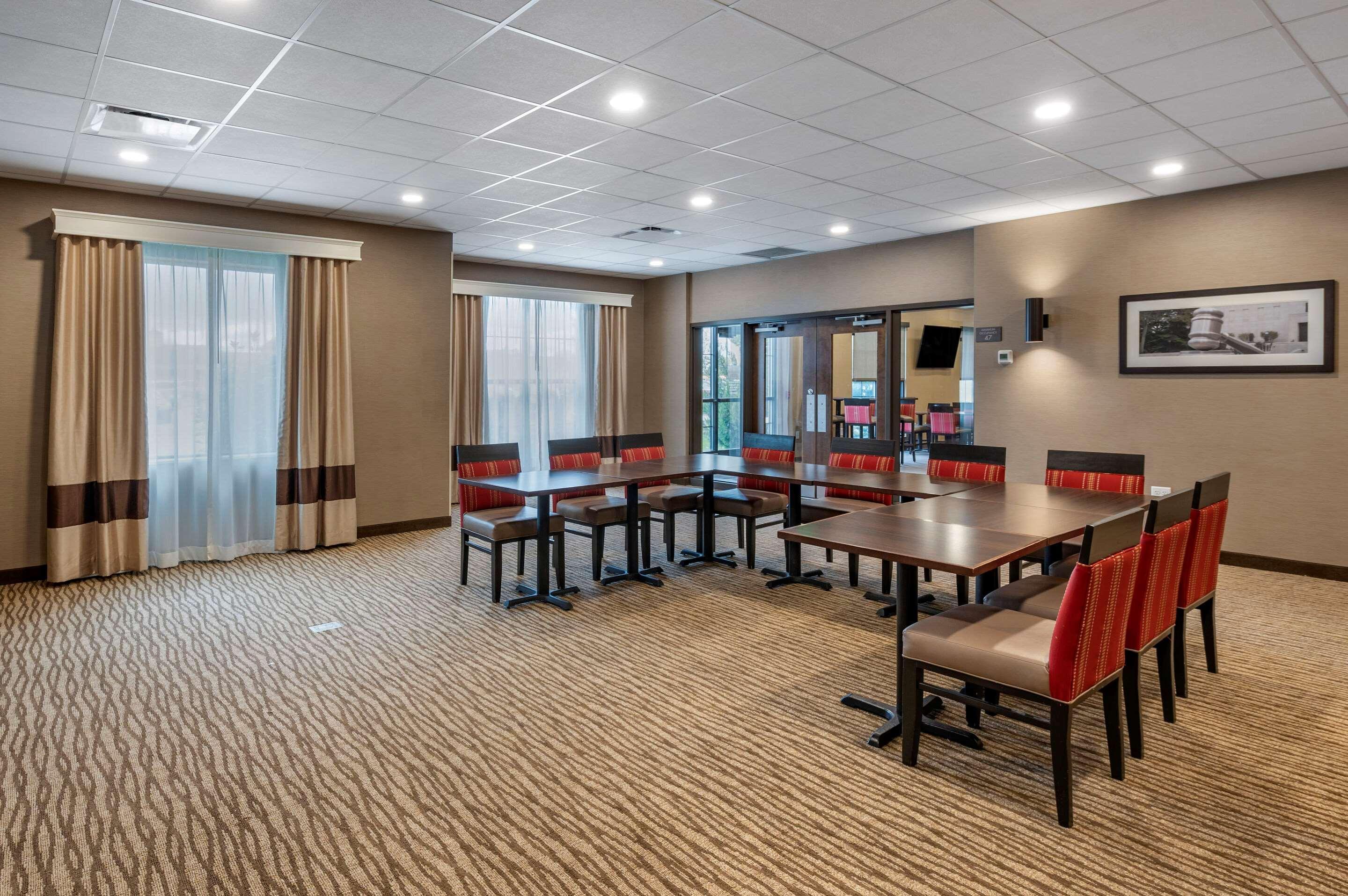 Comfort Suites Columbus Airport Esterno foto